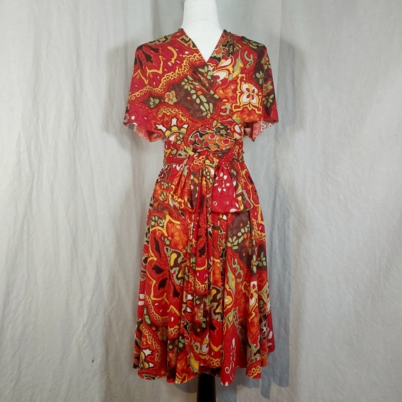 Von Vonni red & gold tropical print transformer dress, O/S (up to 10-12) - Picture 3 of 12